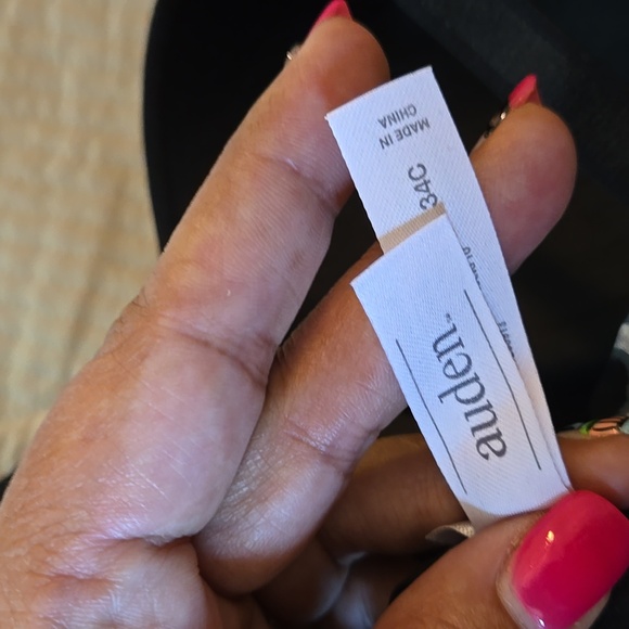 Auden Nursing bra - 34C - Picture 2 of 7